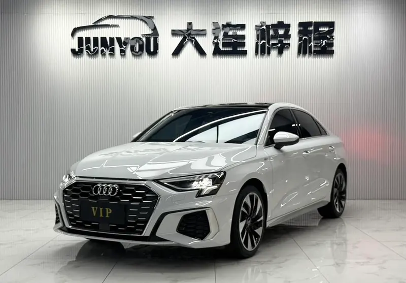 Audi A3 A3L Limousine 35 TFSI Fashion Sport Version, 2023 — фото 1