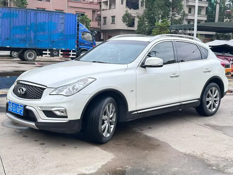 Infiniti QX50, 2015