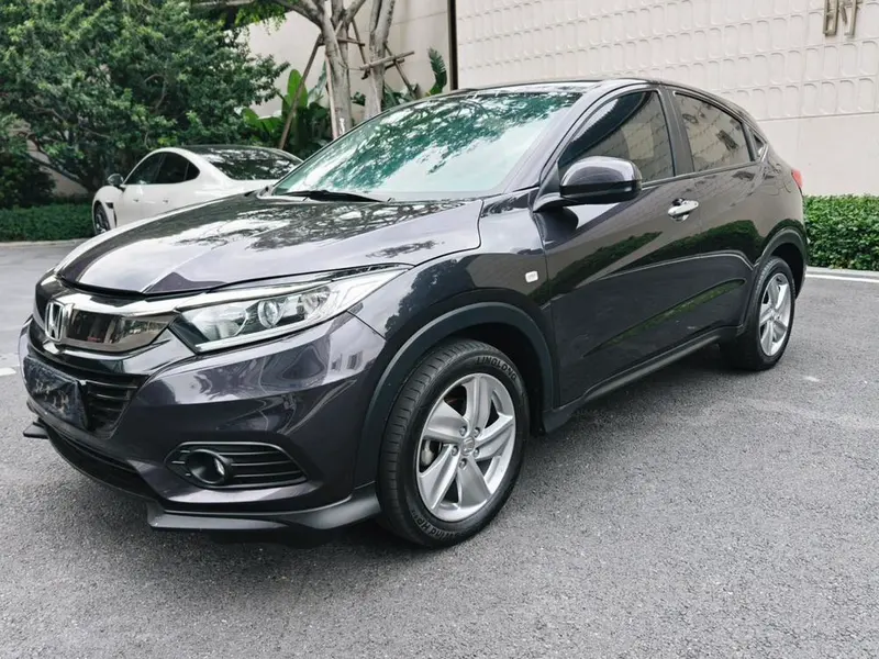 Honda Vezel 1.5L CVT Elite Edition, 2020 — фото 1