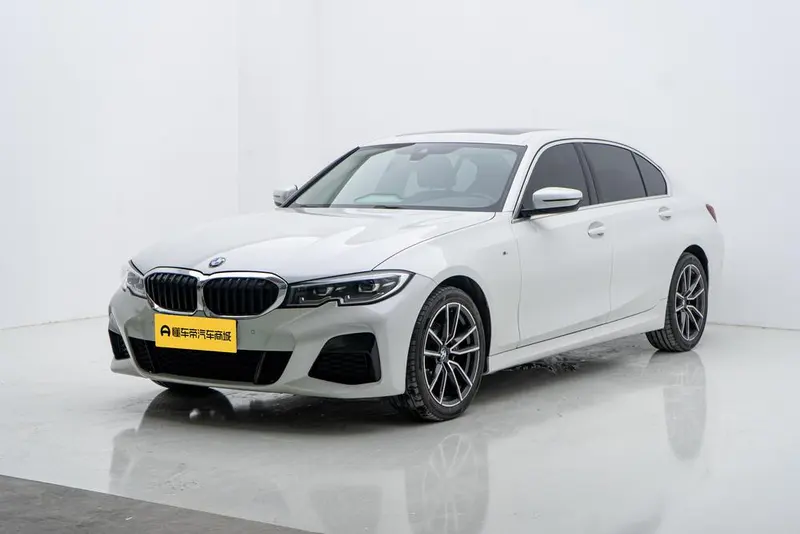 BMW 3-Series, 2022