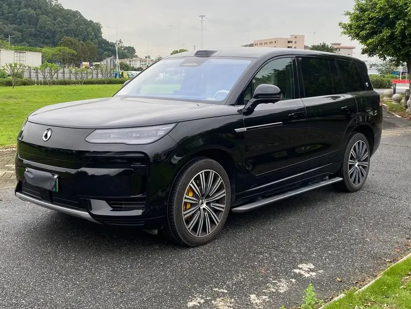 Denza N9 DM, 2025