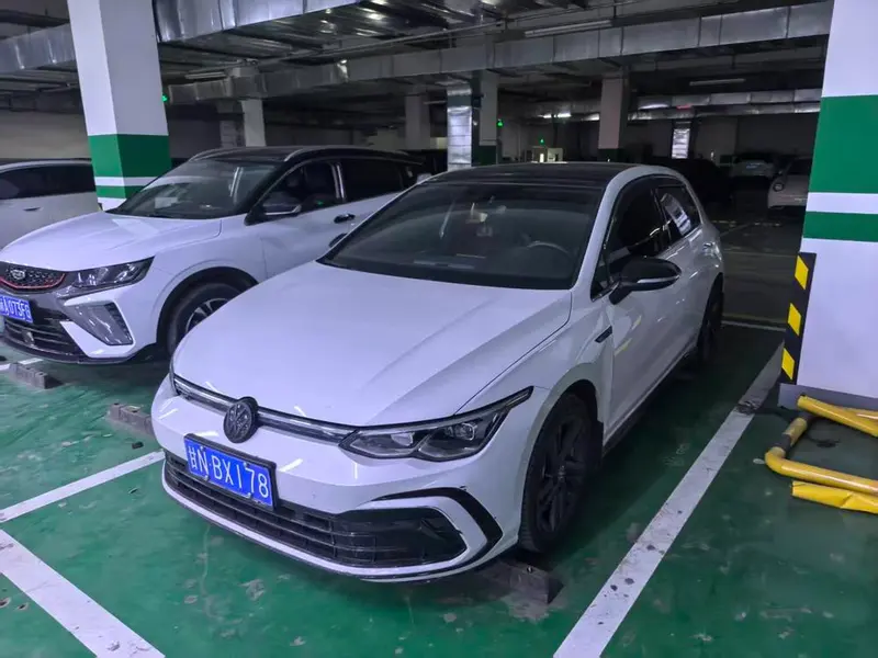 Volkswagen Golf 280TSI DSG R-Line Lite, 2023 — фото 1