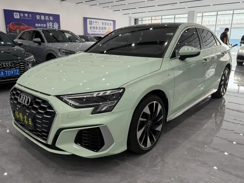Audi A3 Facelift A3L Limousine 35 TFSI Fashion Sport Version, 2023 — фото 1
