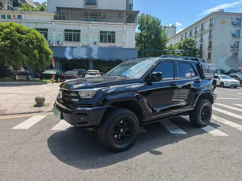 Tank 400 Hi4-T Offroad Edition, 2024 — фото 1