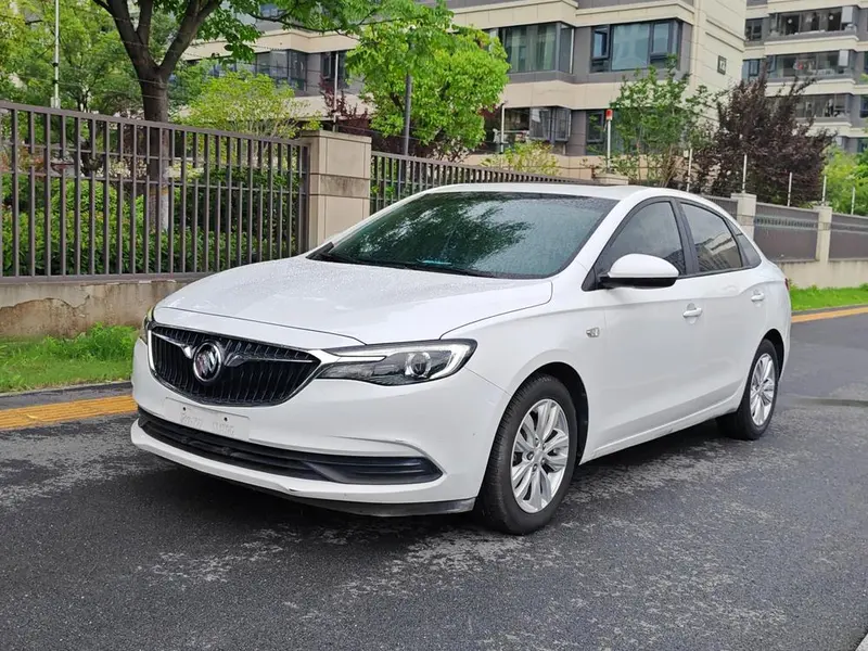 Buick Excelle 15T Manual Elite Version CN6, 2019 — фото 1