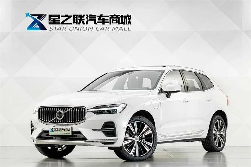 Volvo XC60 PHEV T8 полный привод увеличенный запас хода 智远 люкс Комфорт, 2023 — фото 1