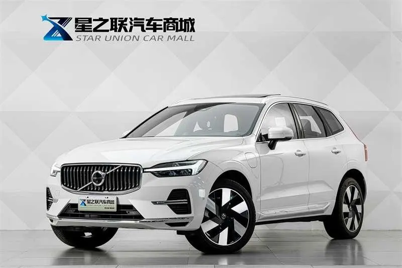 Volvo XC60 PHEV T8 4WD Long Range Luxury Edition, 2025 — фото 1