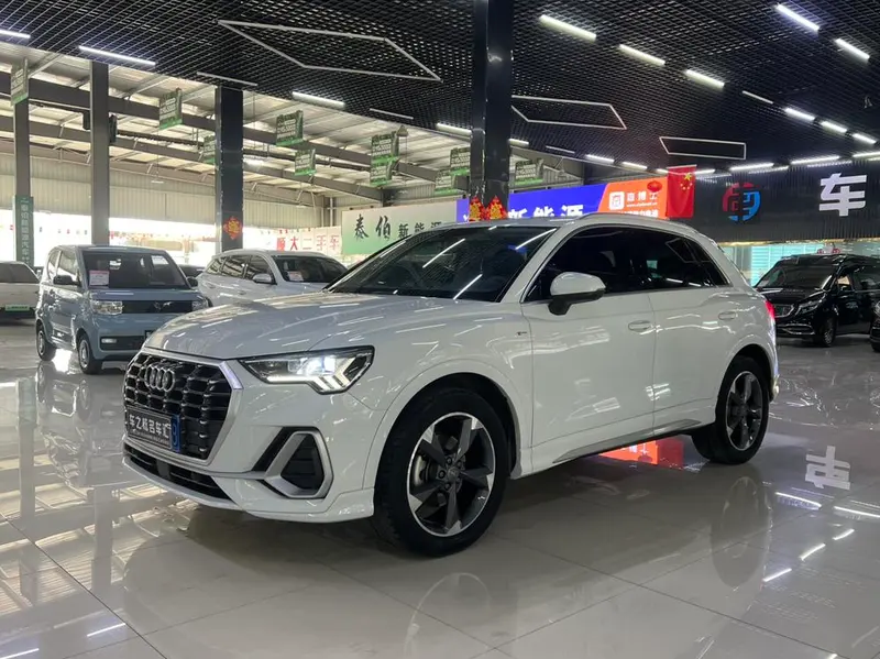 Audi Q3, 2020