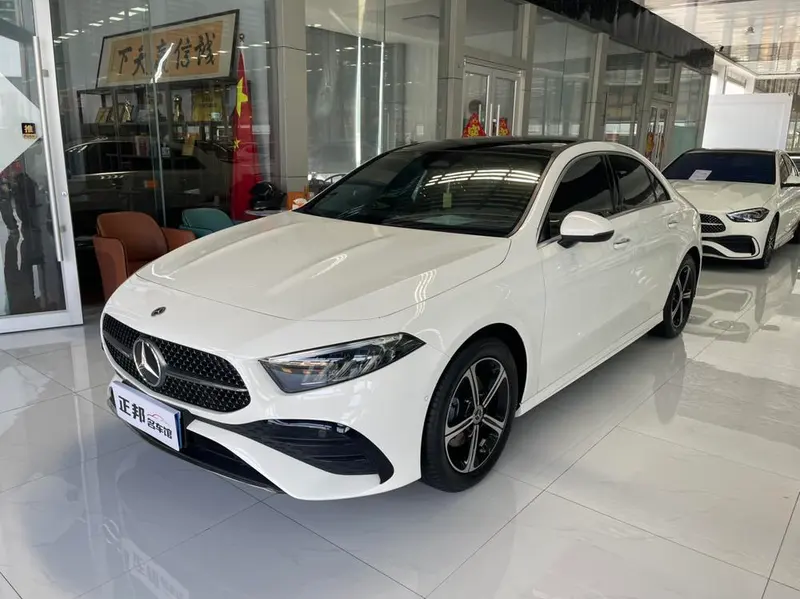 Mercedes-Benz A-Class A 200 L Fashion Edition, 2024 — фото 1