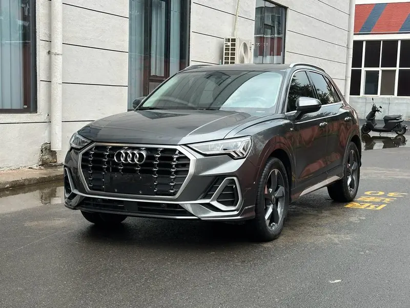 Audi Q3, 2022