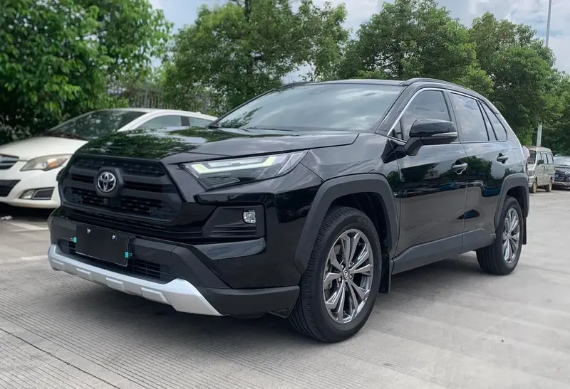 Toyota RAV4 2.0L CVT 4WD PLUS Edition, 2023 — фото 1