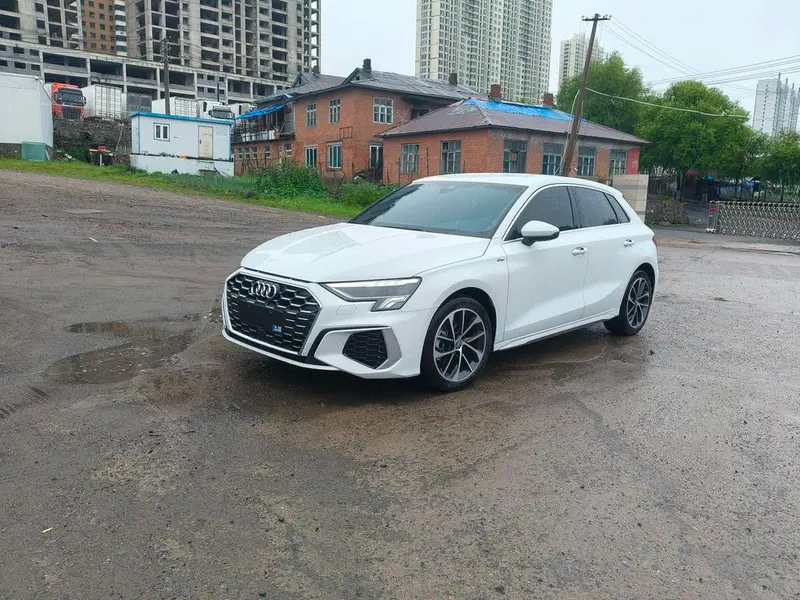 Audi A3 Sportback 35 TFSI Sport Version, 2022 — фото 1