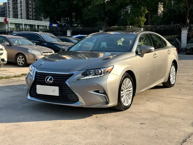 Lexus ES, 2018