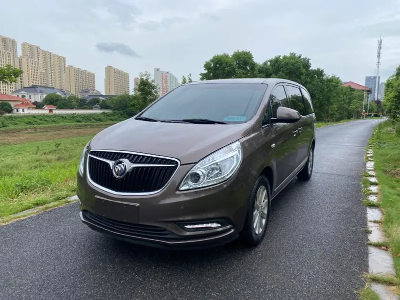 Buick GL8, 2017