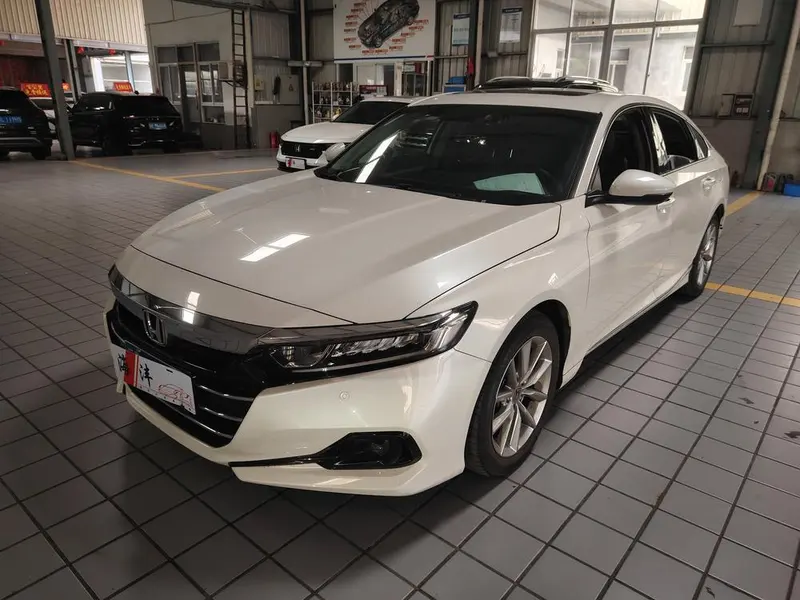 Honda Accord 260TURBO Luxury Edition, 2022 — фото 1