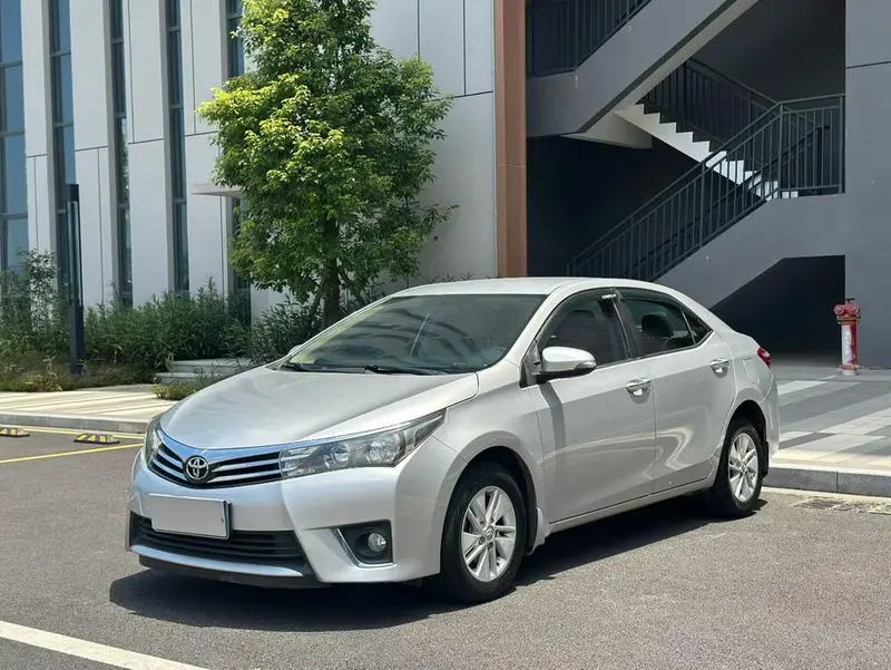 Toyota Corolla 1.2T CVT GL, 2017 — фото 1