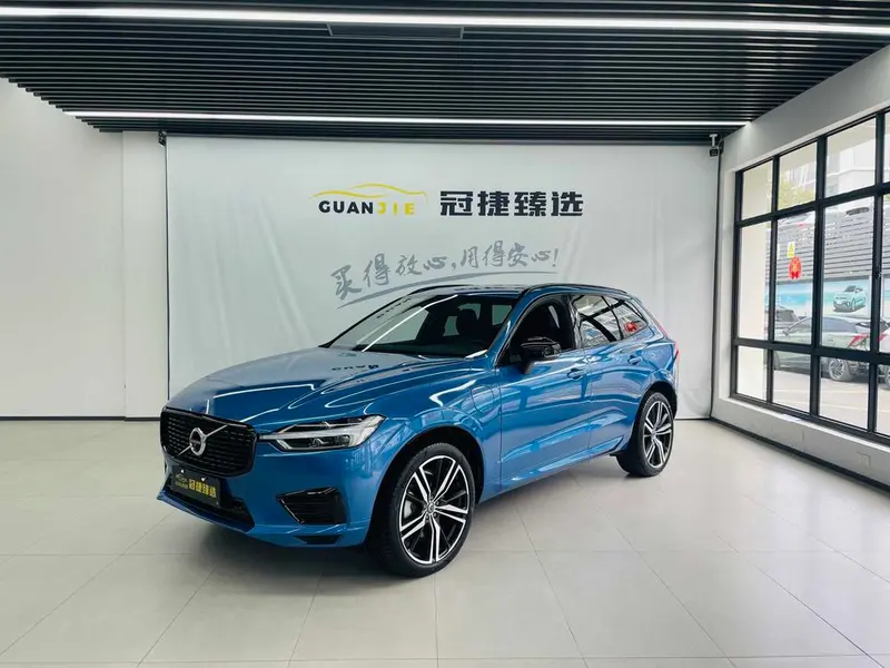 Volvo XC60 PHEV T8 E Hybrid Sport Edition, 2021 — фото 1