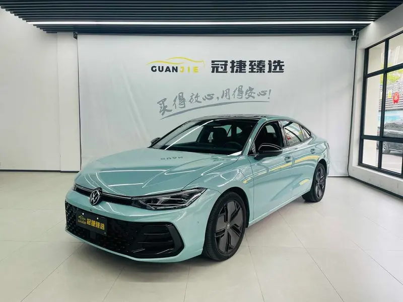Volkswagen Passat, 2025