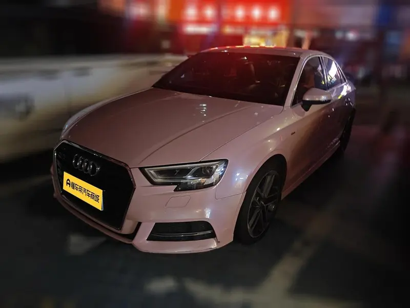 Audi A3 30 Version Limousine 35 TFSI Fashion Version, 2018 — фото 1