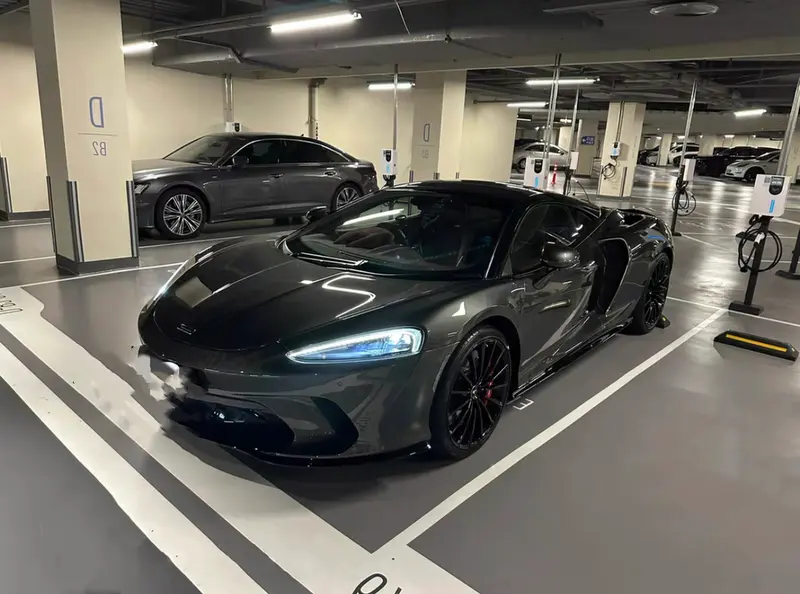 McLaren GT, 2023