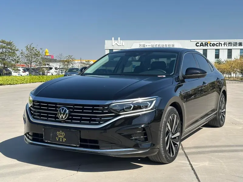 Volkswagen Passat, 2022