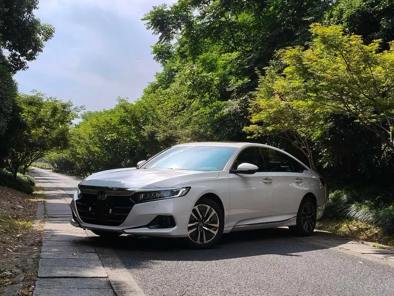 Honda Accord Sharp · Hybrid 2.0L · Sharp Premium Edition, 2022 — фото 1