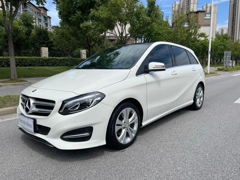 Mercedes-Benz B-Class, 2015