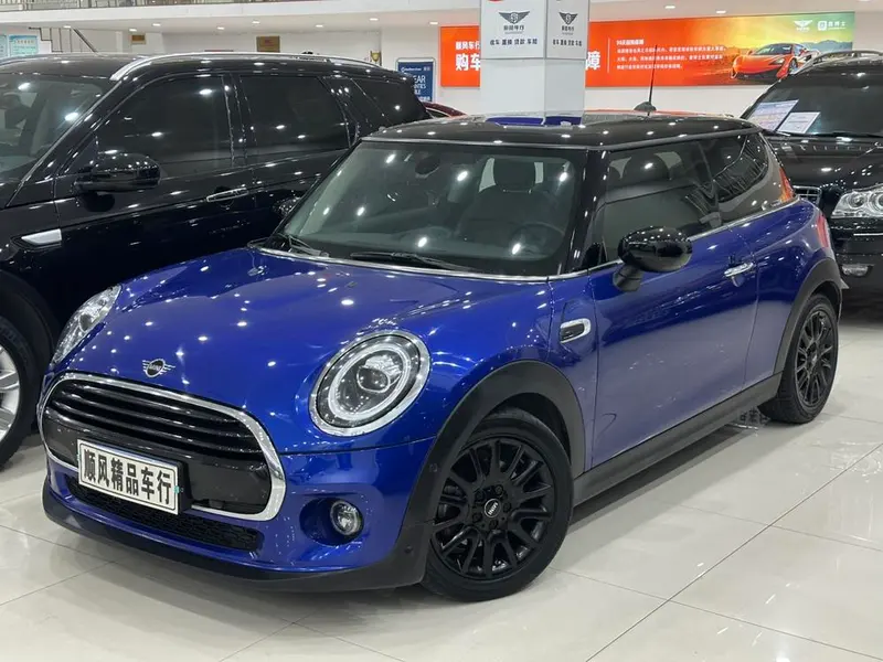 MINI MINI 1.5T COOPER Classic, 2018 — фото 1