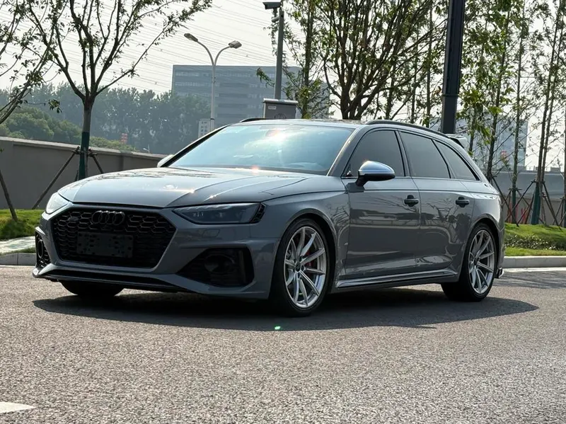 Audi RS 4, 2021