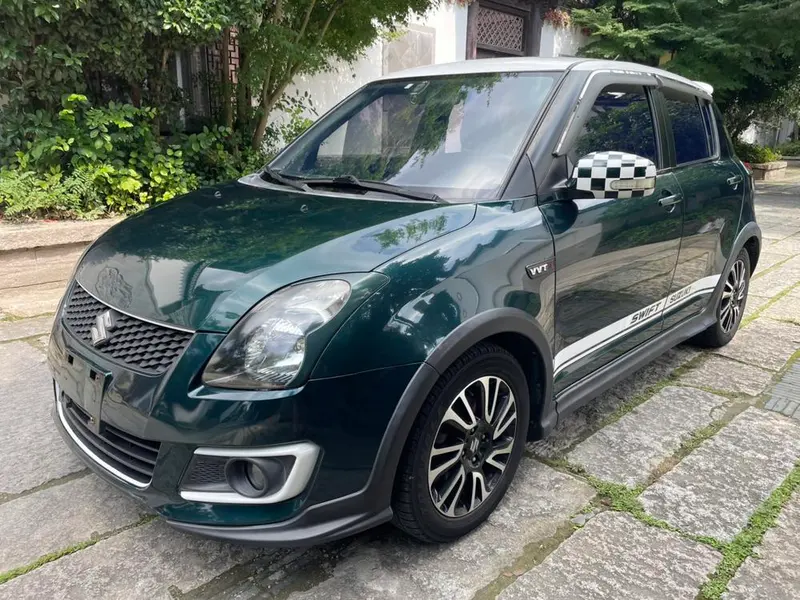 Suzuki Swift 1.5L Auto Fashion Version Cool Edition, 2016 — фото 1