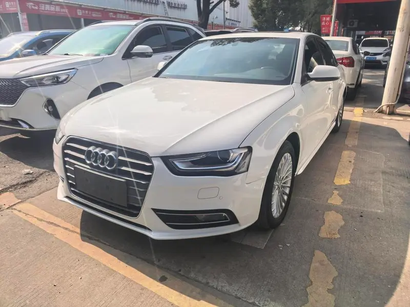 Audi A4L 35 TFSI Auto Comfort Version, 2015 — фото 1