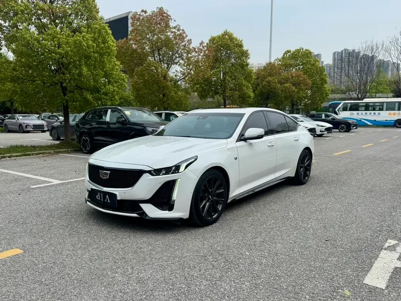 Cadillac CT5 28T Gold Sport Version, 2020 — фото 1