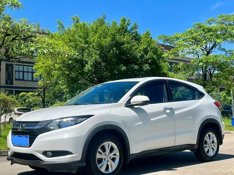 Honda Vezel 1.5L CVT 2WD Comfort Version, 2017 — фото 1