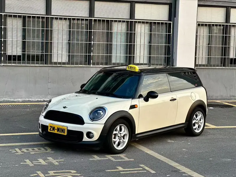 MINI CLUBMAN, 2011