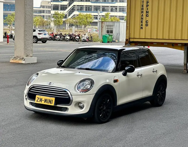 MINI MINI 1.5T COOPER Fun Edition, 2015 — фото 1