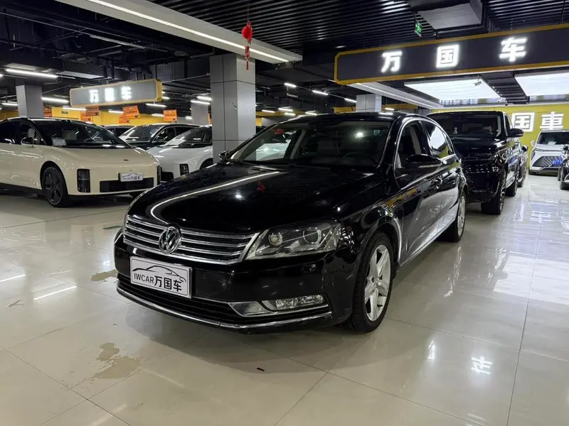Volkswagen Magotan Facelift 2.0TSI Premium Version, 2012 — фото 1