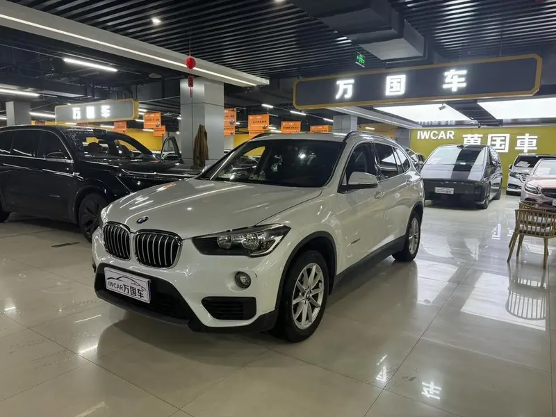 BMW X1 sDrive18Li Fashion Version, 2016 — фото 1