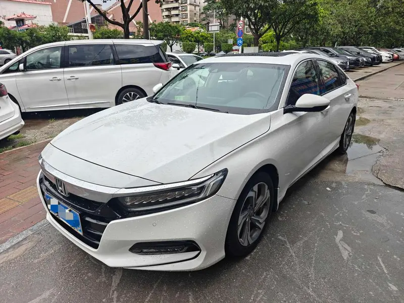 Honda Accord 260TURBO Флагман нормы China VI, 2018 — фото 1