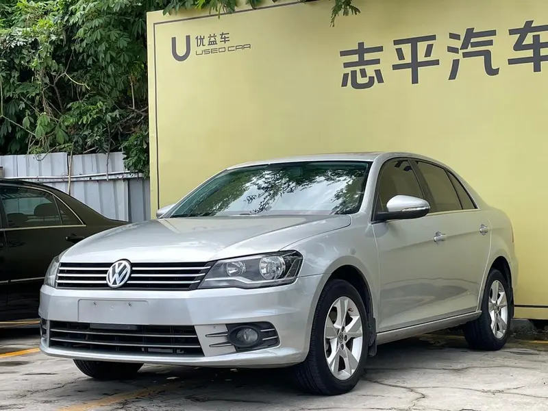 Volkswagen Bora Edition 1.6L Auto Comfort Version, 2015 — фото 1