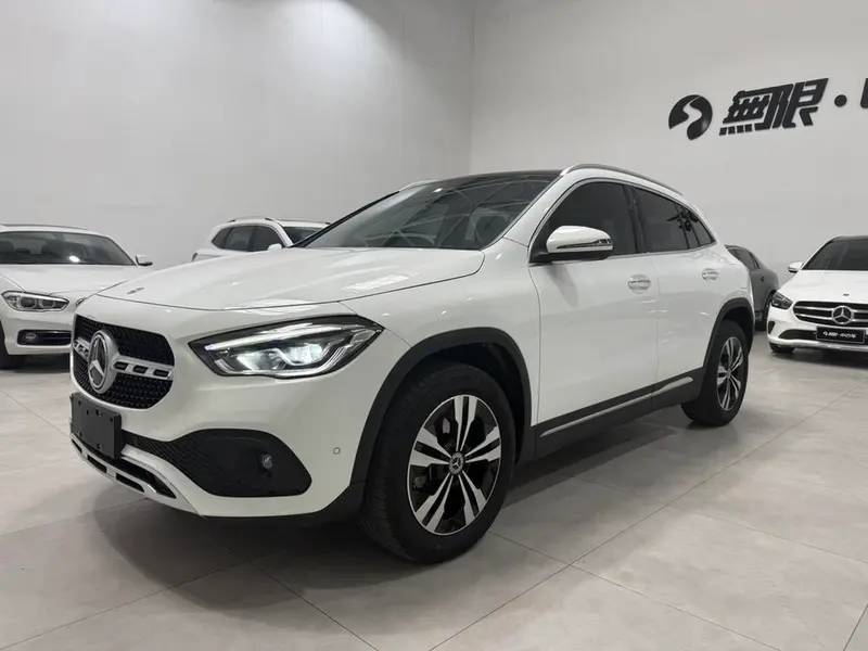 Mercedes-Benz GLA Facelift GLA 200, 2022 — фото 1