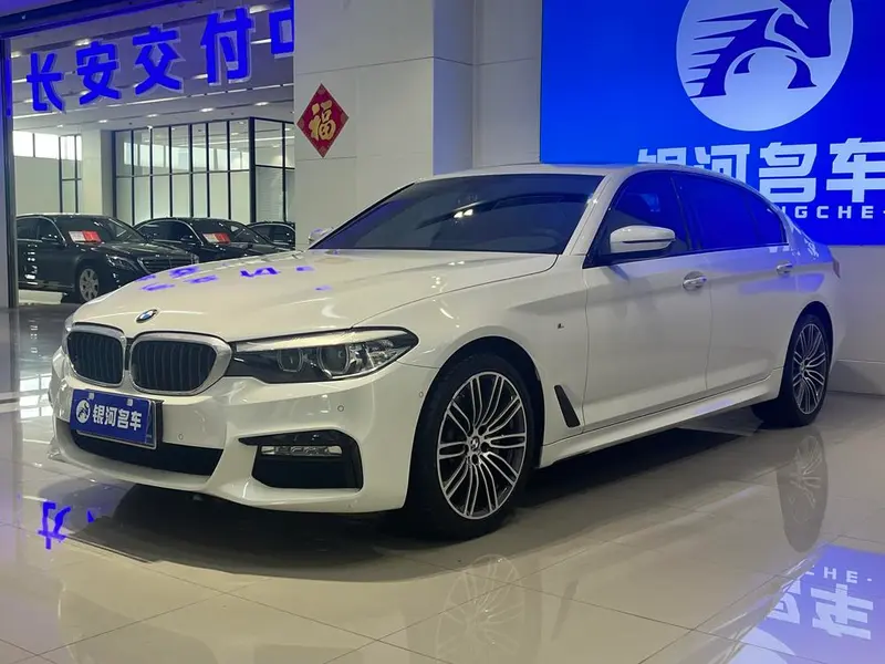 BMW 5-Series, 2018