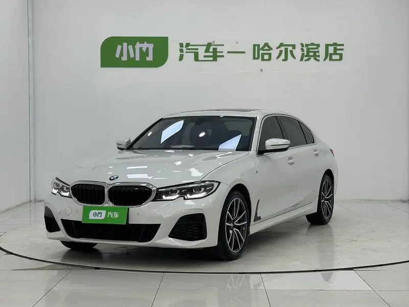 BMW 3-Series, 2022