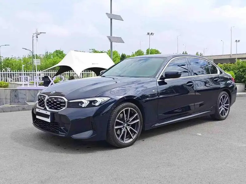 BMW 3-Series, 2023