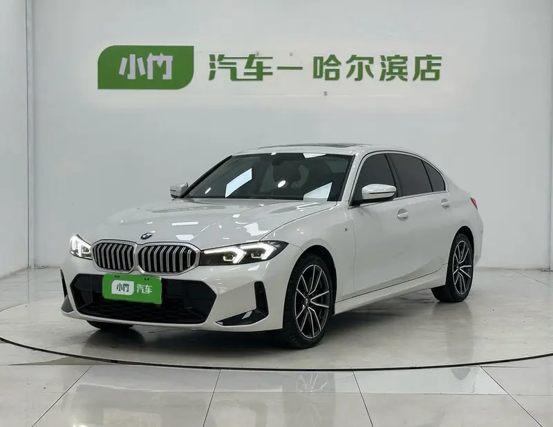 BMW 3-Series, 2023