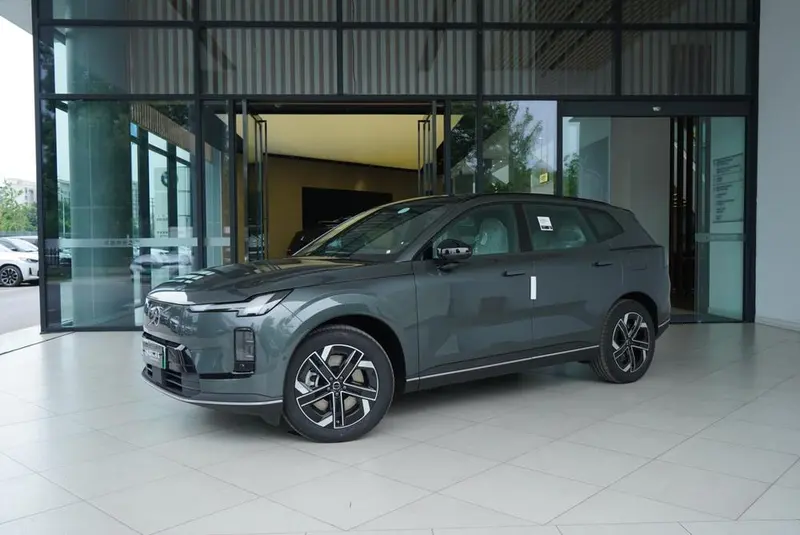 Volvo XC70, 2026