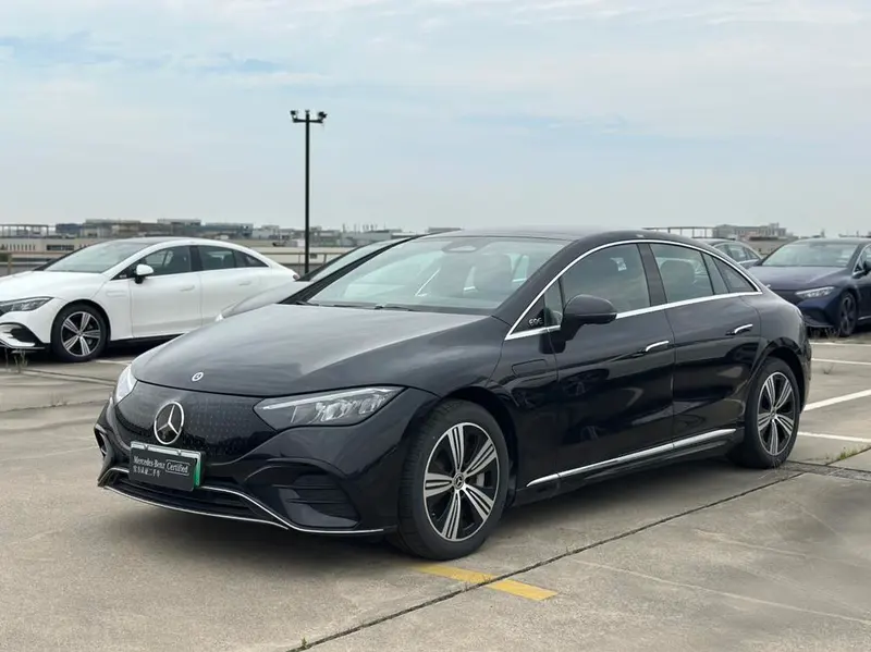 Mercedes-Benz EQE, 2025
