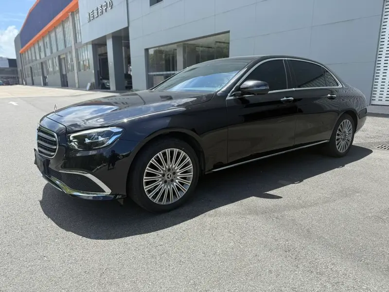 Mercedes-Benz E-Class, 2022
