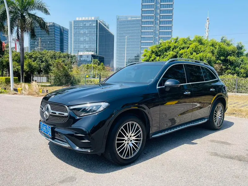 Mercedes-Benz GLC Facelift GLC 300 L 4MATIC Version 5 Seater, 2023 — фото 1