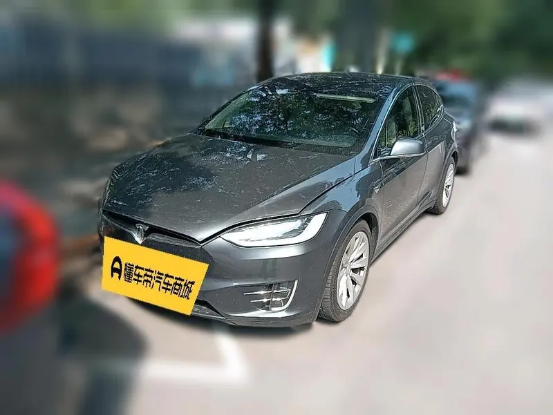 Tesla Model X, 2017