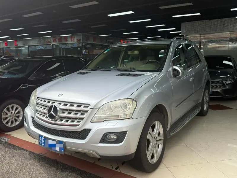 Mercedes-Benz M-Class ML 350 4MATIC Luxury Version, 2010 — фото 1